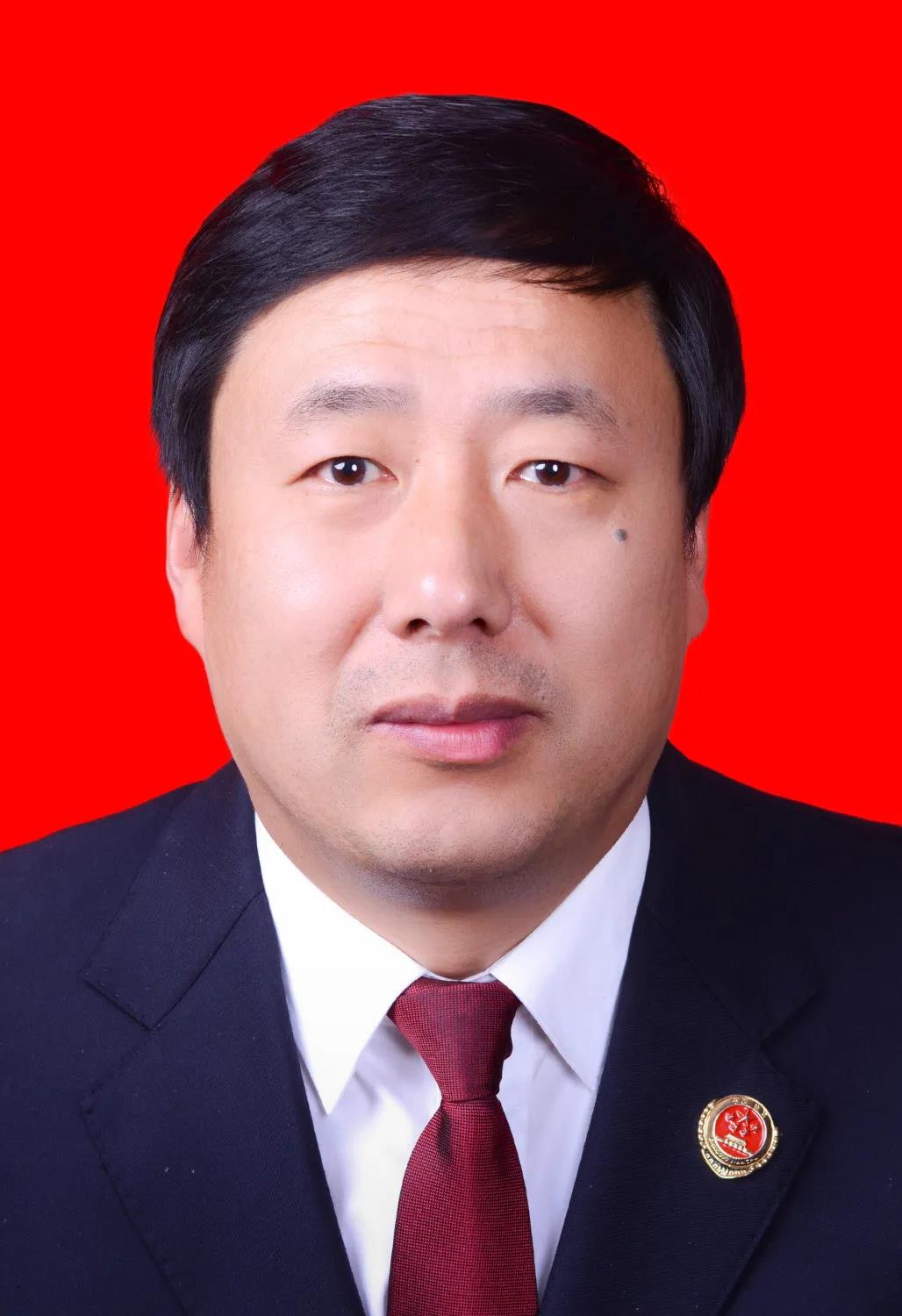 守初心践承诺秉忠诚杨光波