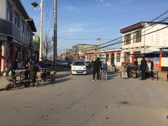 绛县政法委志愿者服务队全力守护北坛小区群众一方健康