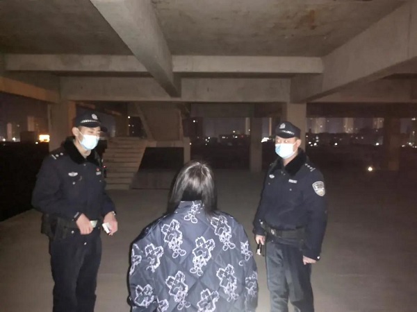 1642057647114232.jpg 深夜救助.jpg