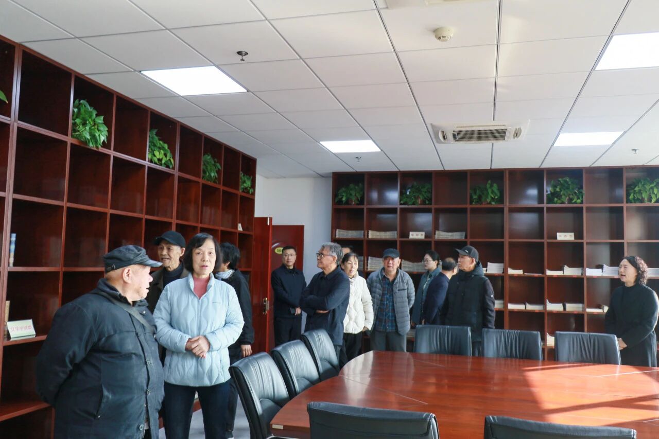 1761703308324103.jpg 1761703308324103.jpg