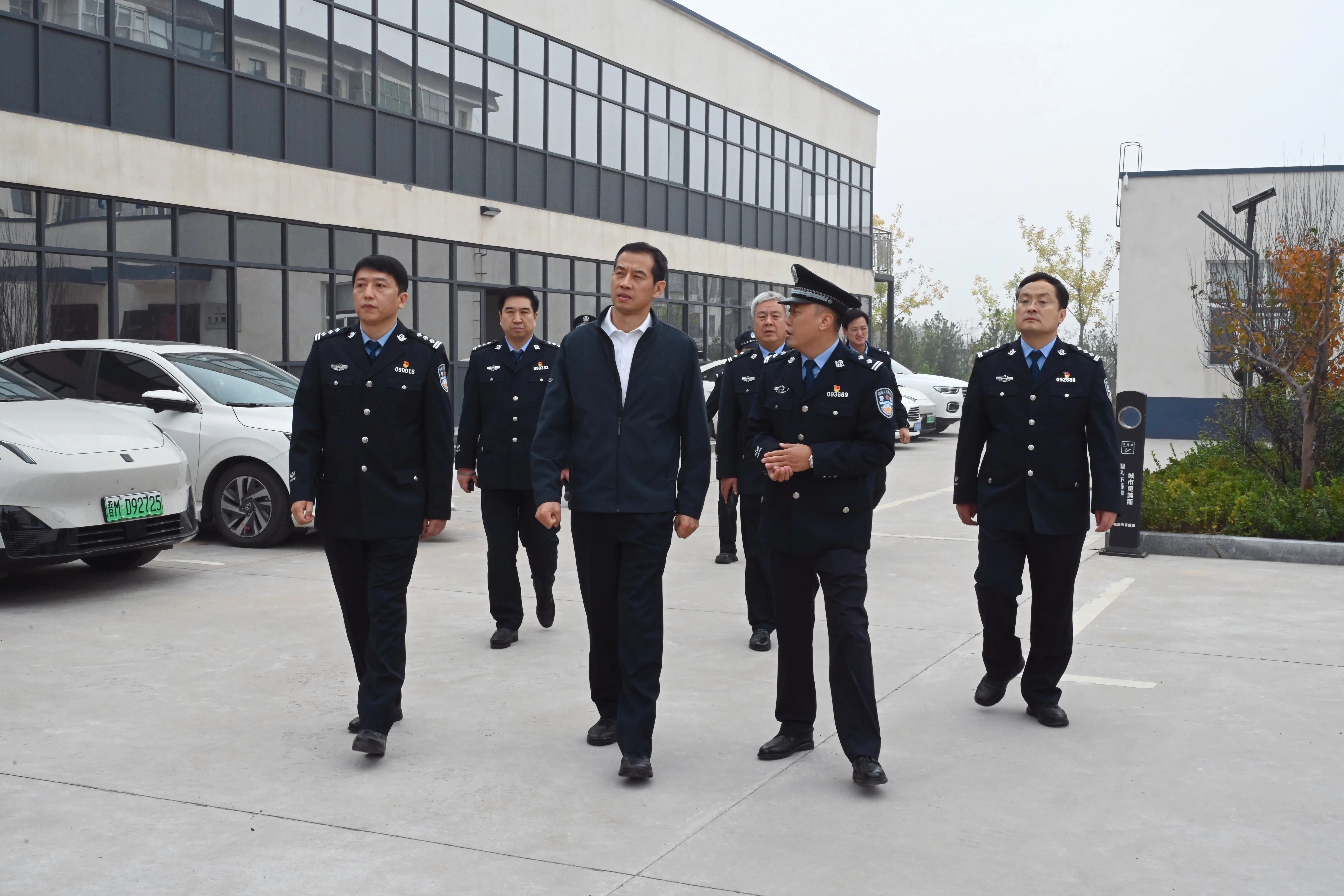 1762136033512469.jpg 1762136033512469.jpg