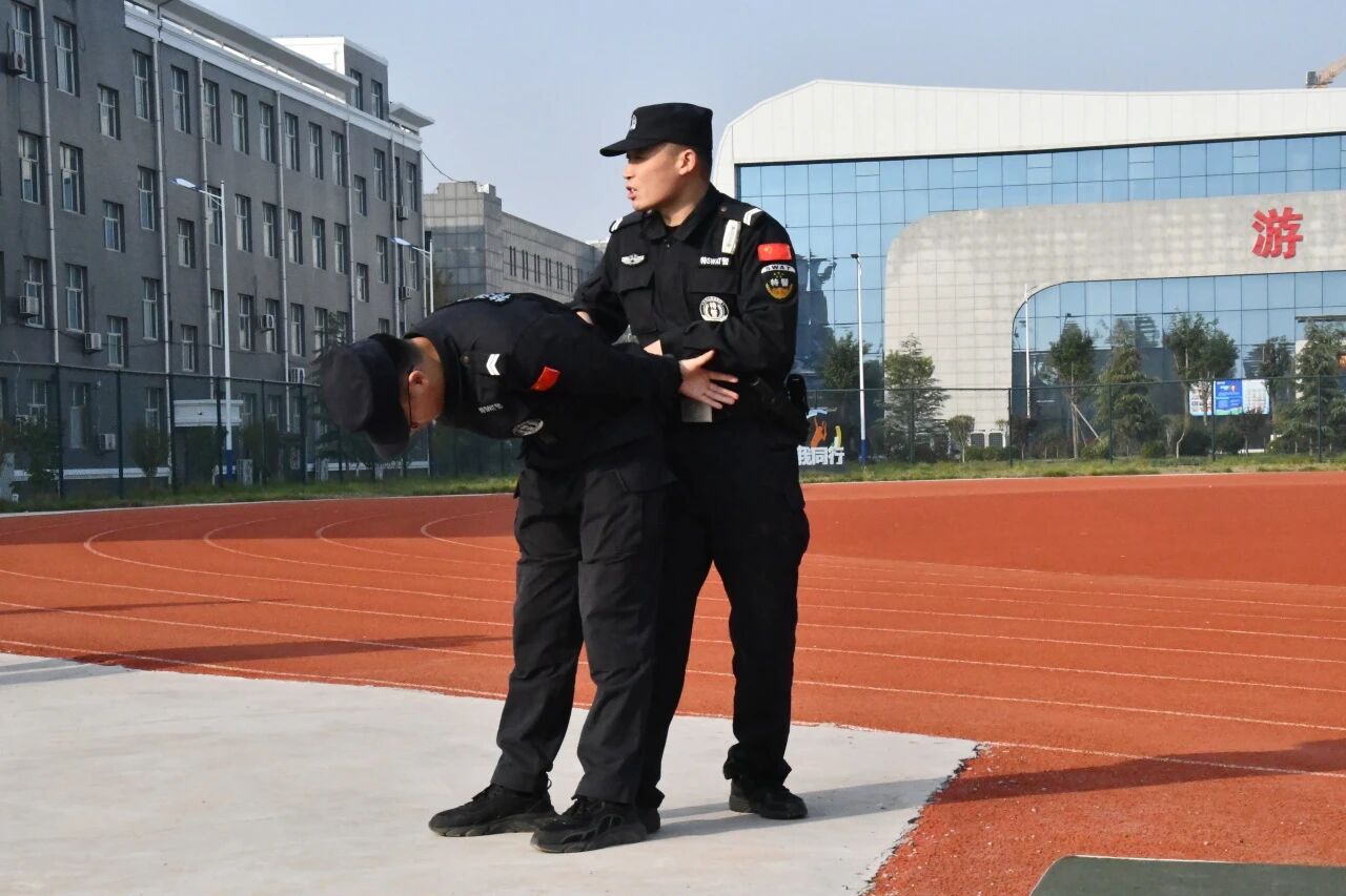 1762396059702232.jpg 1762396059702232.jpg