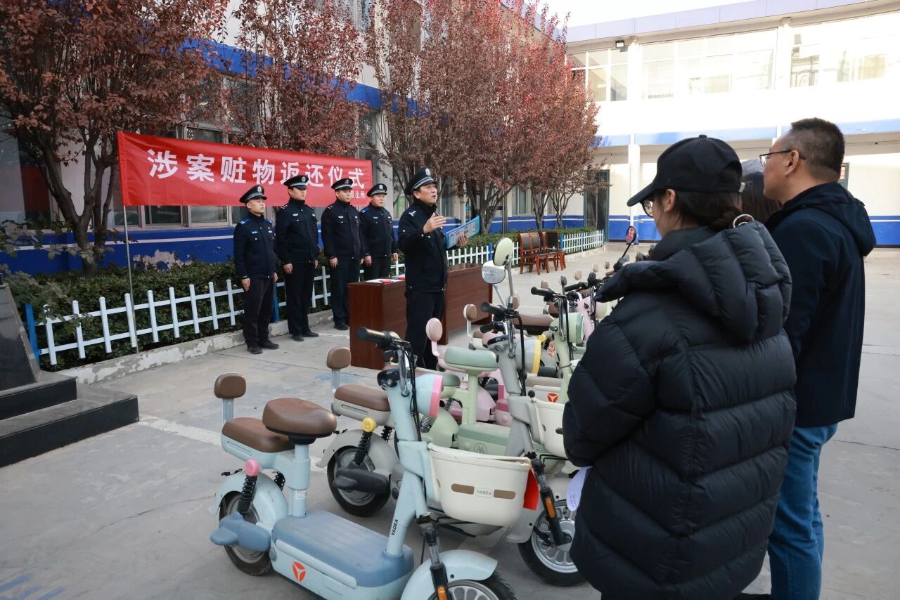 1764814085739947.jpg 1764814085739947.jpg