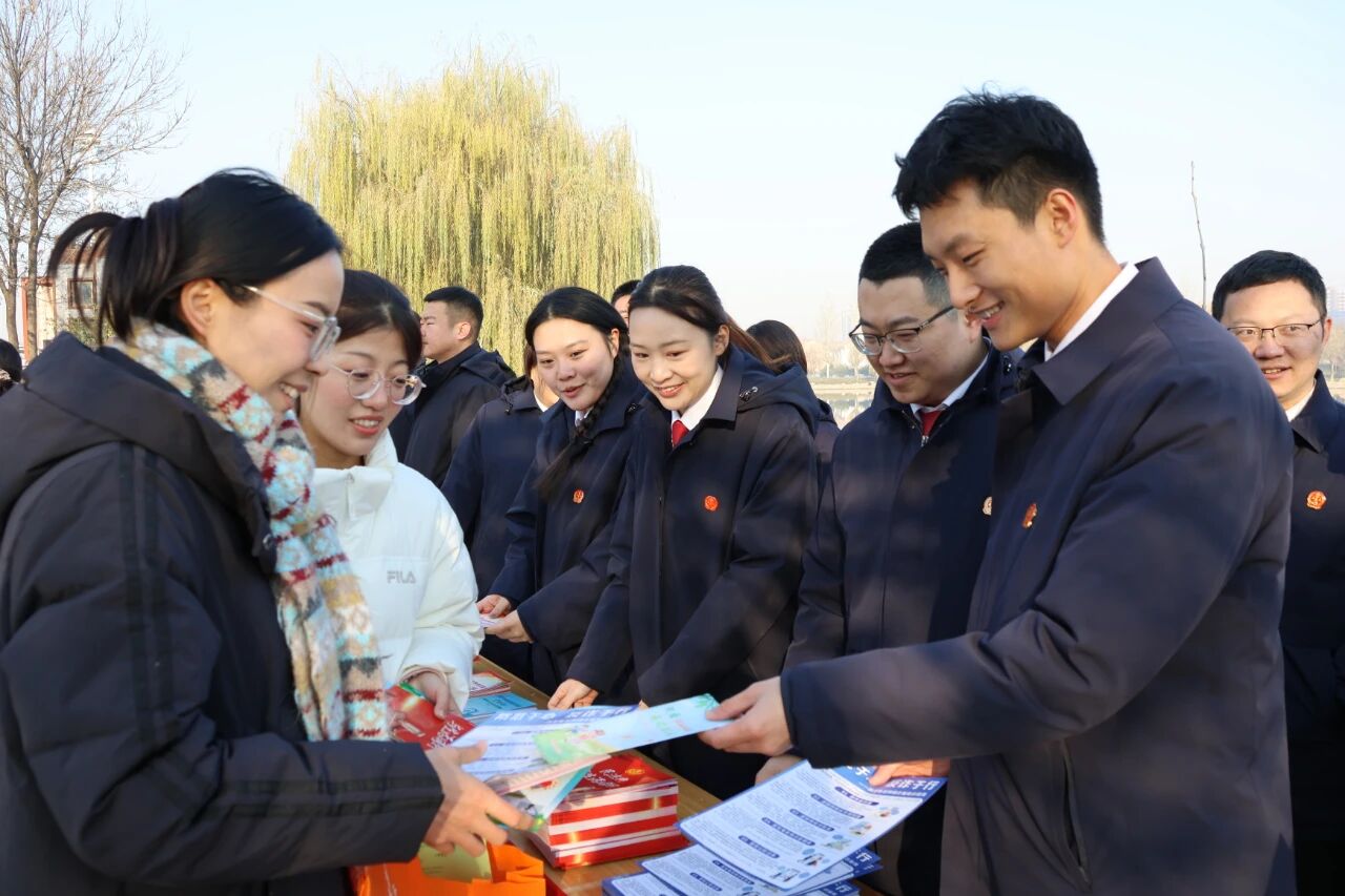 1764901917420181.jpg 1764901917420181.jpg