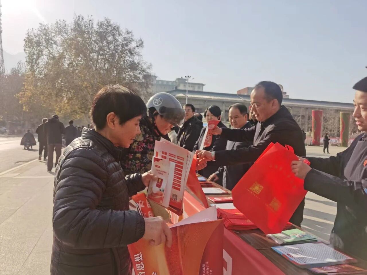 1764902312929623.jpg 1764902312929623.jpg