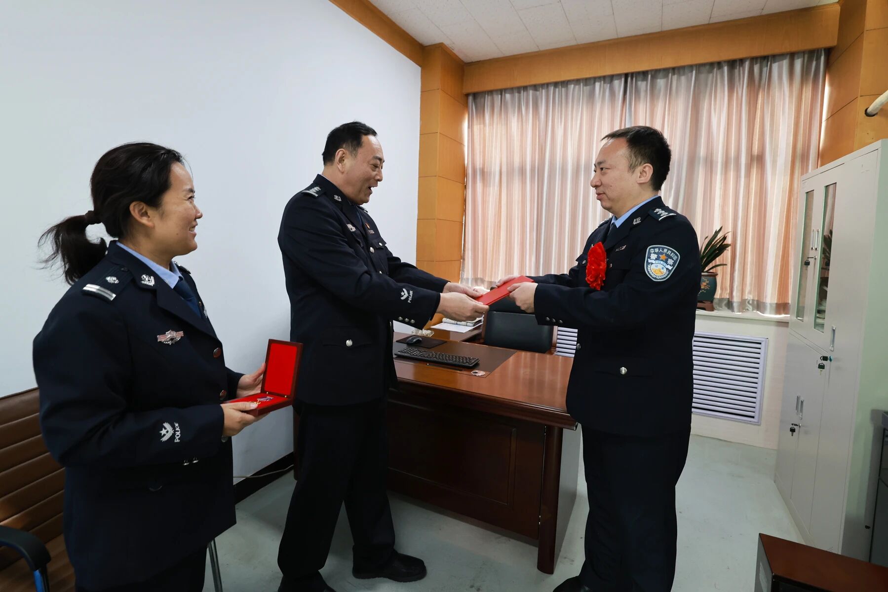 1768270136328901.jpg 1768270136328901.jpg