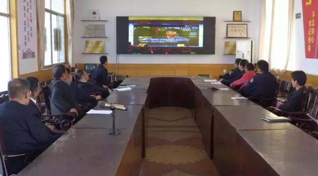 解州关帝庙组织观看“改革创新 奋发有为”典型 事迹报告和“警示教育”两部宣传片