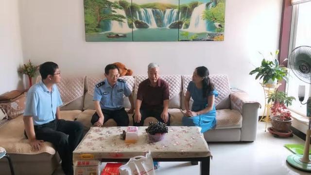 陶村镇天兆馥园社区:“军民一家亲,共叙鱼水情” 陶村镇天兆馥园社区:“军民一家亲,共叙鱼水情”