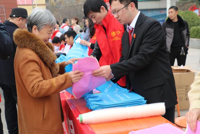联动调解让多元解纷动起来 ——平陆县人民法院推进诉调对接工作纪实 联动调解让多元解纷动起来 ——平陆县人民法院推进诉调对接工作纪实