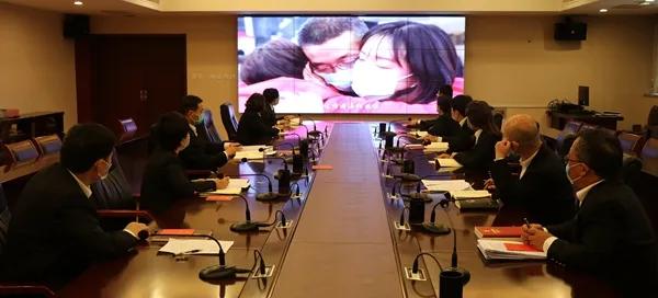 盐湖区法院开展“缅怀革命先烈 弘扬革命精神”主题党日活动