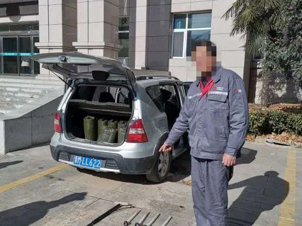 运城公安重拳出击打击黑加油站窝点