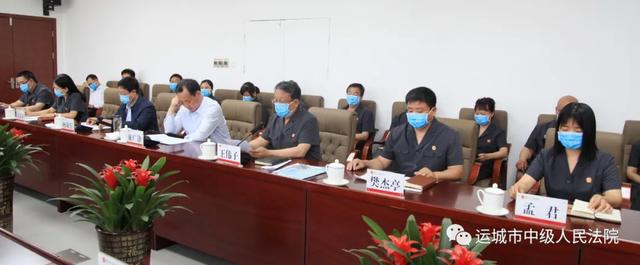 运城中院党组书记、院长赵斌在稷山法院调研