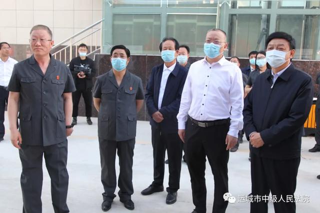 运城中院党组书记、院长赵斌深入万荣法院调研指导工作