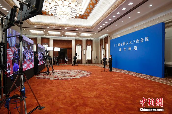 点击进入下一页 点击进入下一页