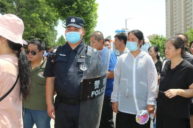 高考进行时!你只管乘风破浪 运城公安为你保驾护航