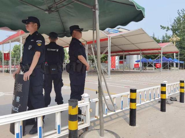 运开公安分局圆满完成高考安保任务