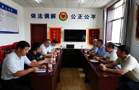省司法厅人民参与和促进法治处处长王青元深入我市调研