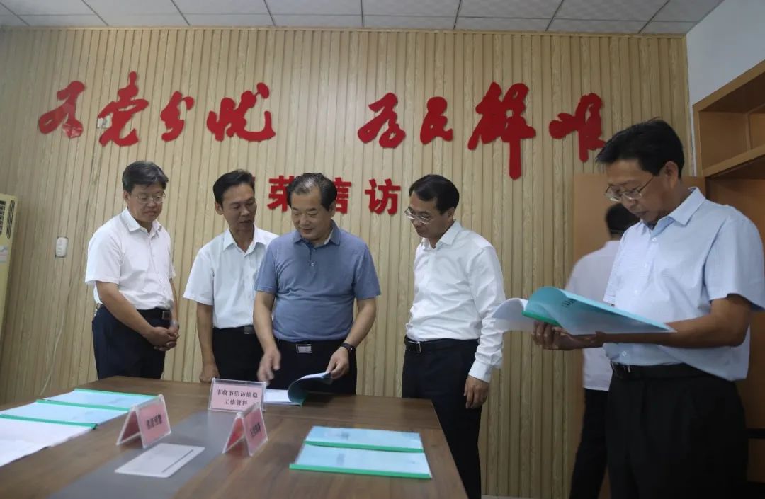 邓雁平到万荣县调研中国农民丰收节维稳和“三零”单位创建工作