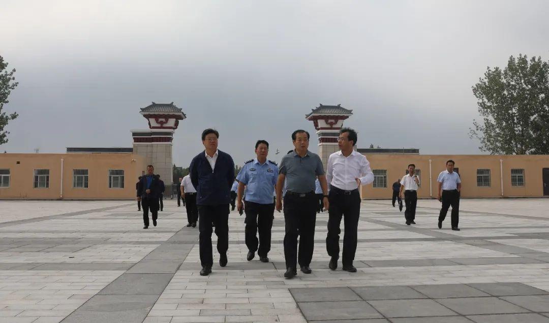 邓雁平到万荣县调研中国农民丰收节维稳和“三零”单位创建工作