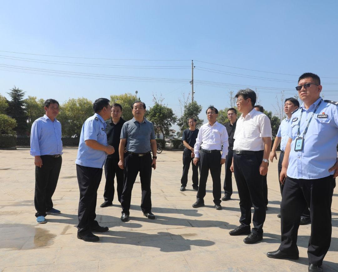 邓雁平到万荣县调研中国农民丰收节维稳和“三零”单位创建工作