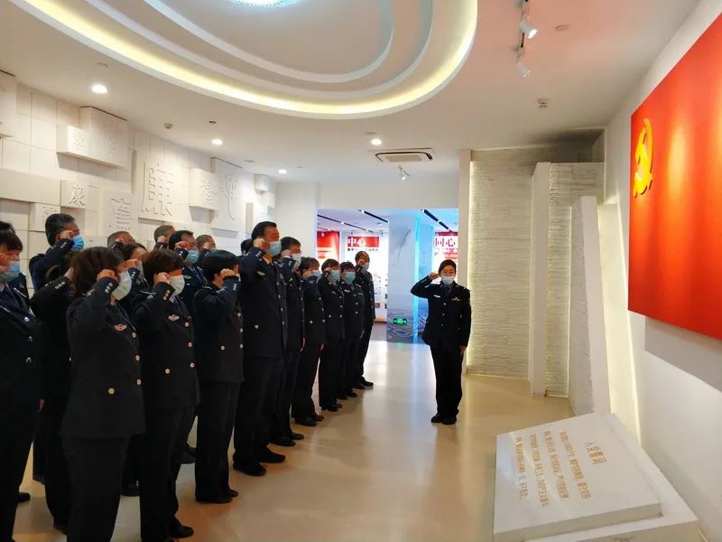 拧紧“思想阀” 筑牢“防腐坝” 拧紧“思想阀” 筑牢“防腐坝”
