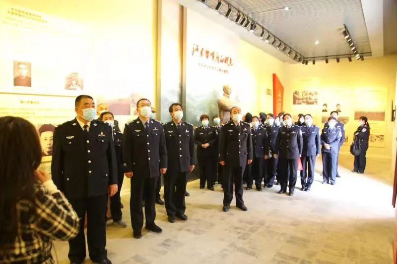传承红色基因 锻铸忠诚警魂 传承红色基因 锻铸忠诚警魂