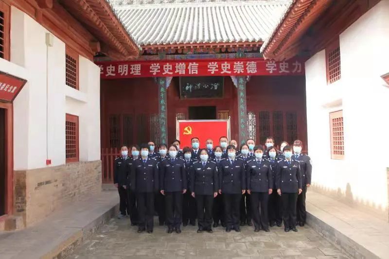 传承红色基因 锻铸忠诚警魂 传承红色基因 锻铸忠诚警魂