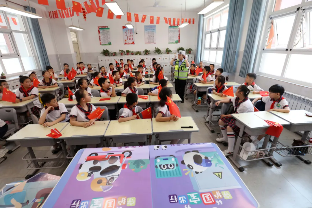 河津：“守护安全 ‘童’行中国”六一交通安全宣传