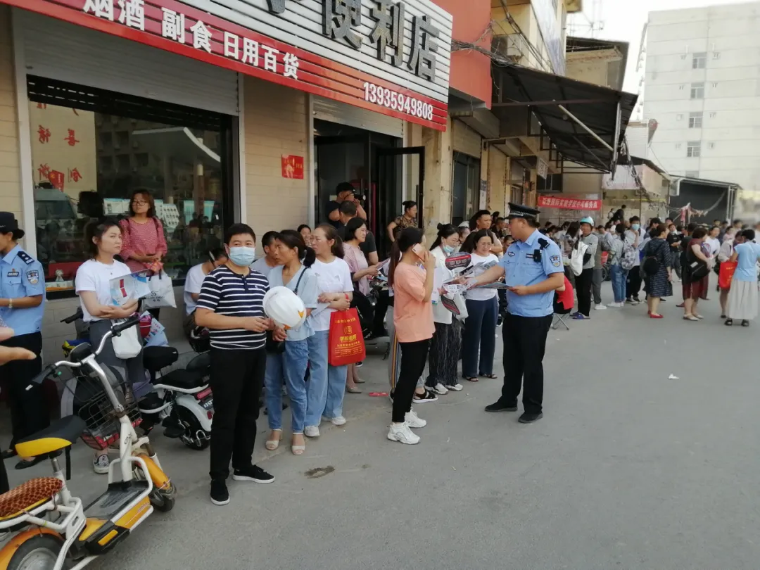中考首日!盐湖公安全力护考助梦起航 中考首日!盐湖公安全力护考助梦起航