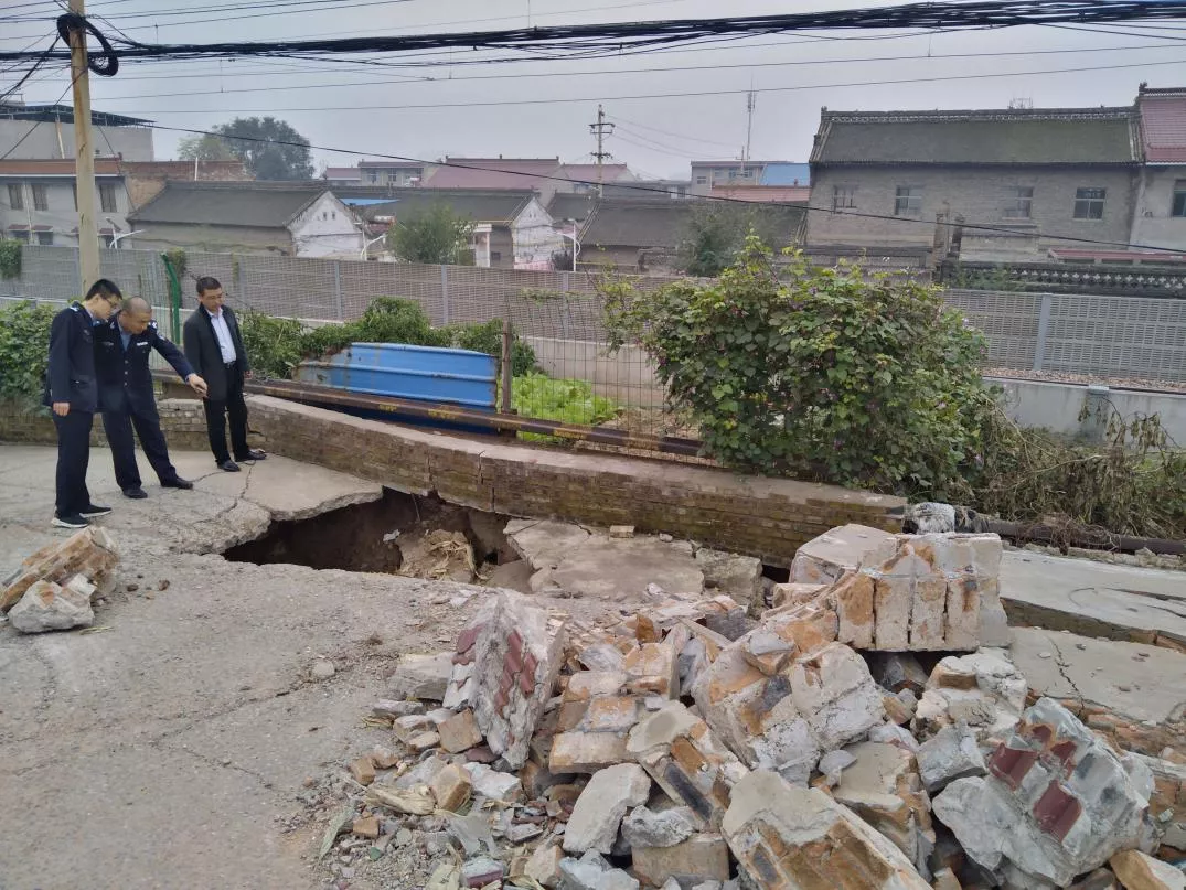 河津市严密排查汛期铁路安全隐患 河津市严密排查汛期铁路安全隐患