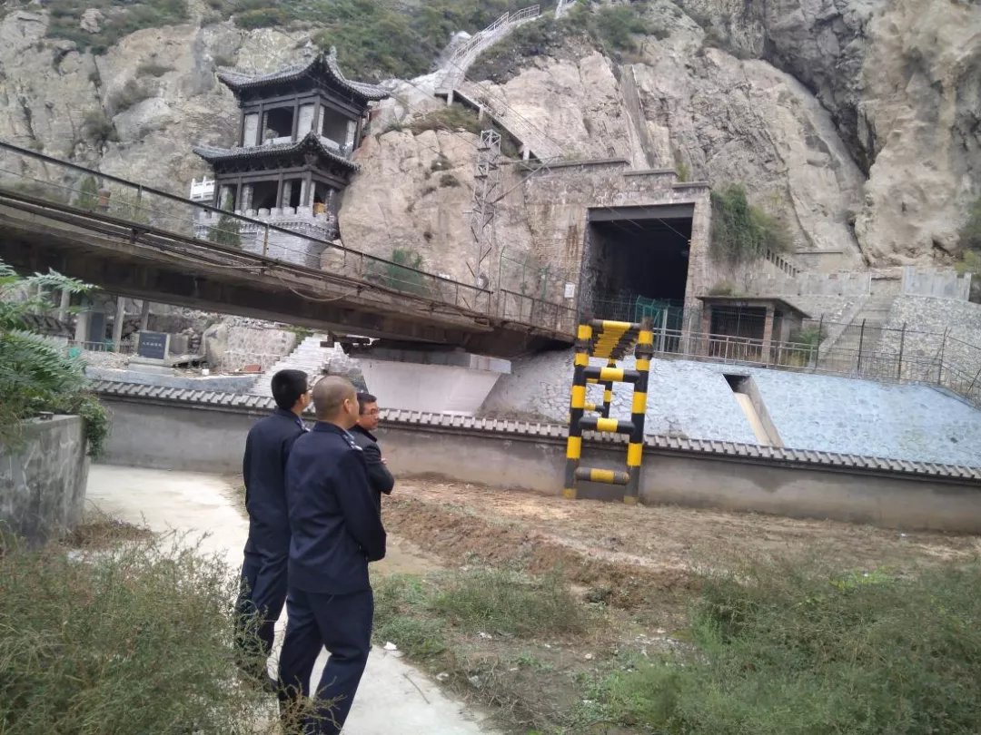 河津市严密排查汛期铁路安全隐患 河津市严密排查汛期铁路安全隐患