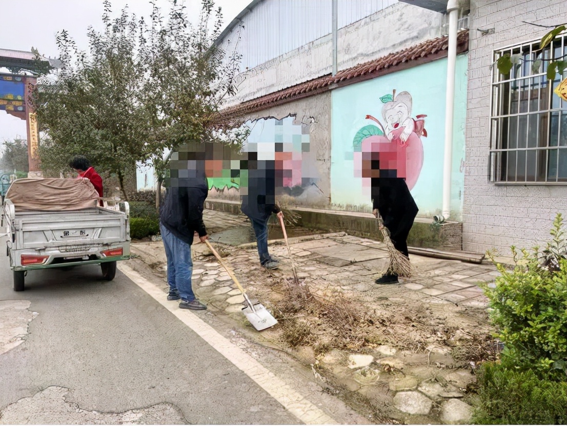 万荣县司法局组织社区矫正对象集中开展公益劳动 万荣县司法局组织社区矫正对象集中开展公益劳动