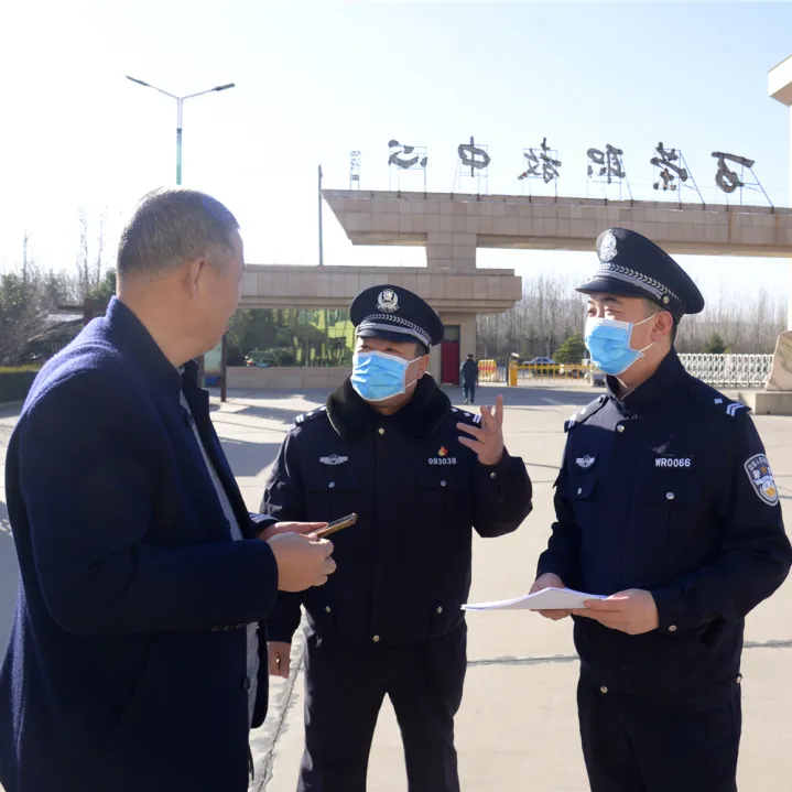 万荣县公安局开启“12·4宪法宣传周”普法宣传活动