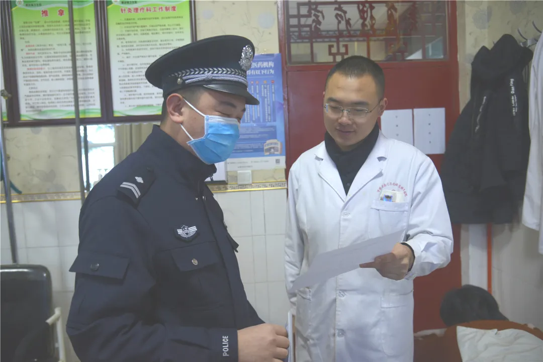 万荣县公安局开启“12·4宪法宣传周”普法宣传活动 万荣县公安局开启“12·4宪法宣传周”普法宣传活动