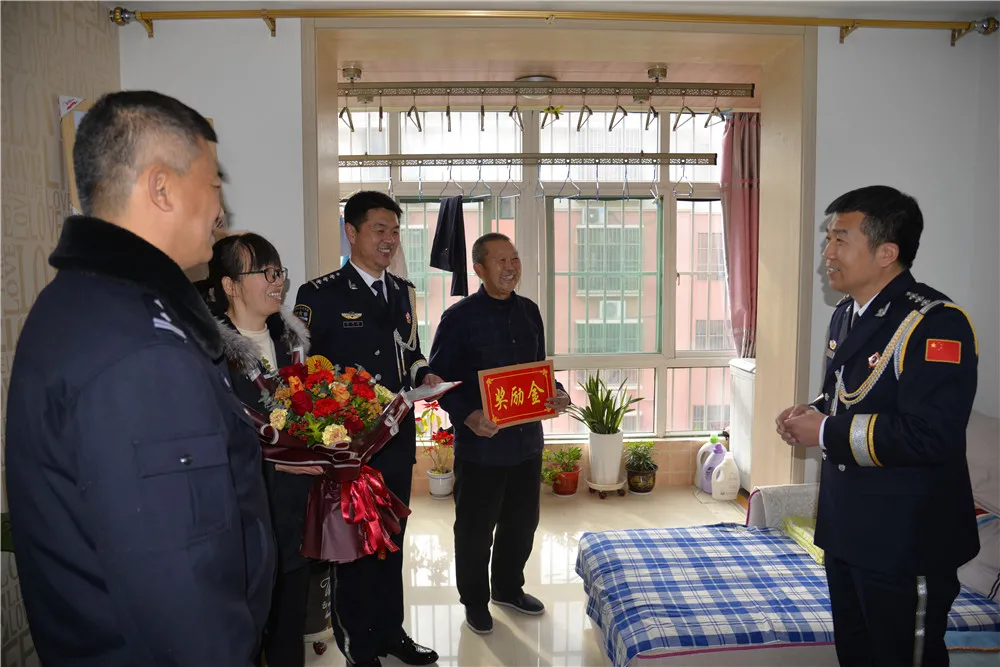 【你好,警察节】熔铸忠诚警魂 激励使命担当万荣公安庆祝2022年中国人民警察节 【你好,警察节】熔铸忠诚警魂 激励使命担当万荣公安庆祝2022年中国人民警察节