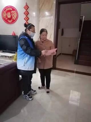 穿梭在大街小巷的“蓝色守护” 穿梭在大街小巷的“蓝色守护”