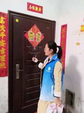 穿梭在大街小巷的“蓝色守护” 穿梭在大街小巷的“蓝色守护”