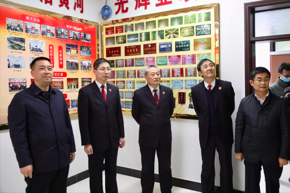 河津检察院驻河务局“公益诉讼工作站”挂牌启用 河津检察院驻河务局“公益诉讼工作站”挂牌启用