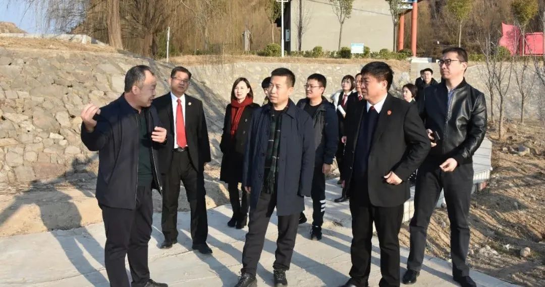 省高院审判委员会专职委员邓一峰督导调研万荣法院环资审判工作开展情况 省高院审判委员会专职委员邓一峰督导调研万荣法院环资审判工作开展情况