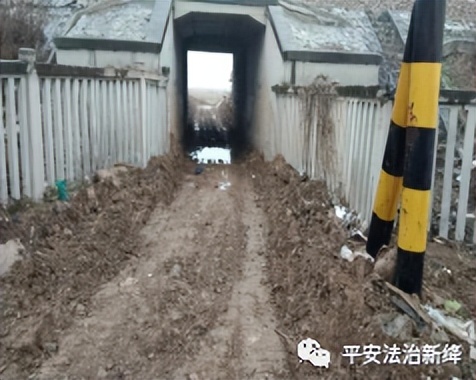 新绛县护路办及时处置两起涉路问题 新绛县护路办及时处置两起涉路问题