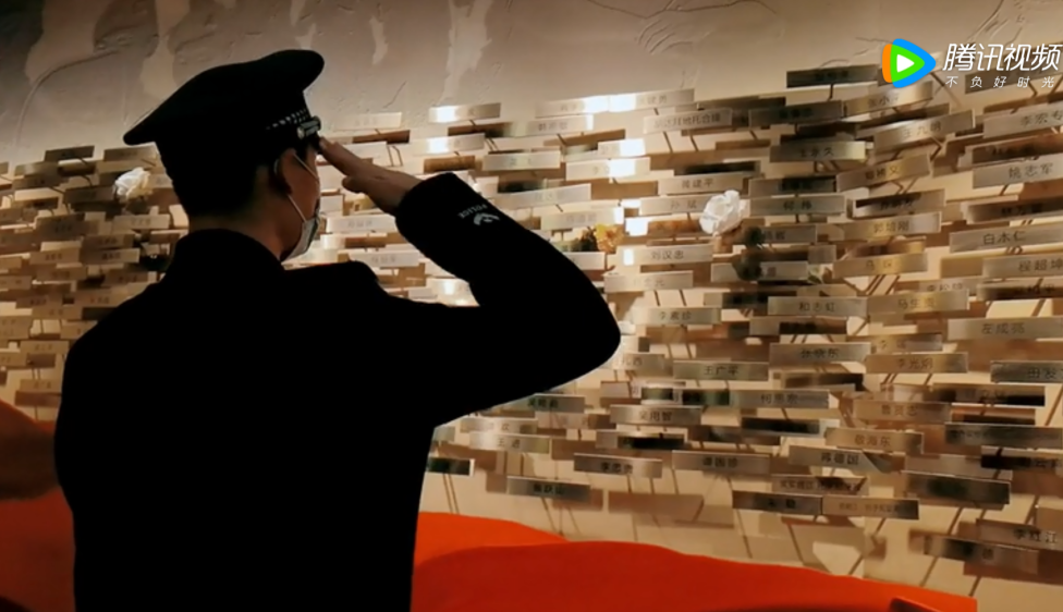 “长大后我就成了你”!追思全国公安二级英雄模范稷山县公安局民警黄云峰 “长大后我就成了你”!追思全国公安二级英雄模范稷山县公安局民警黄云峰