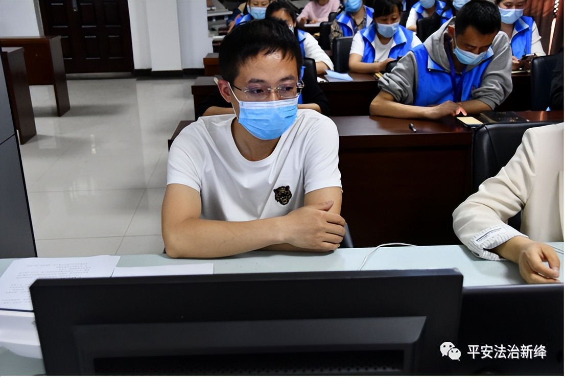 新绛县委政法委综治中心组织开展新晋全科网格员入职谈话暨全科网格员业务培训工作会议 新绛县委政法委综治中心组织开展新晋全科网格员入职谈话暨全科网格员业务培训工作会议