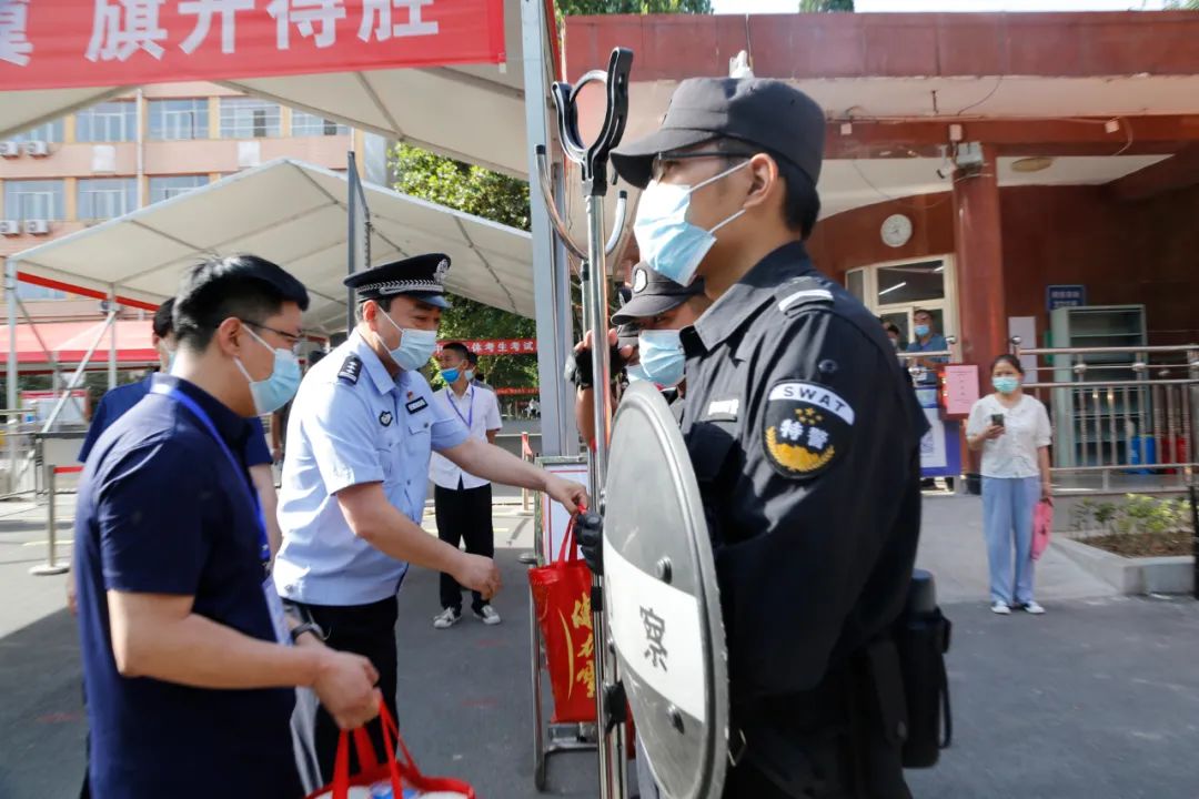 【你追梦 我护航】“高考”加油!运城加油! 【你追梦 我护航】“高考”加油!运城加油!